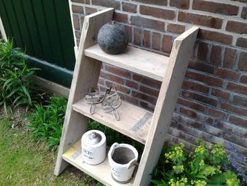 klompenrek kruidenrek van gebruikt steigerhout steigerplank beschikbaar voor biedingen