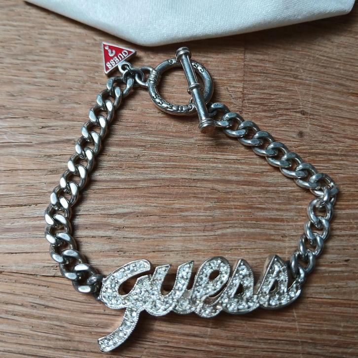 Guess Armband Zilverkleurig Stras - ZGAN, Sieraden, Tassen en Uiterlijk, Armbanden, Zo goed als nieuw, Staal, Zilver, Met strass