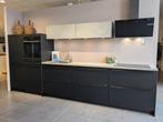 Showroomkeuken recht model mat zwart Bosch apparatuur, Ophalen, Zwart, Overige typen, Nieuw
