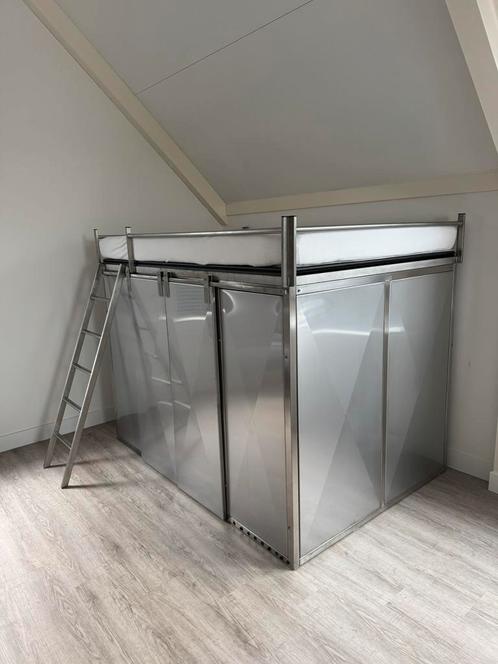 Tweepersoons rvs hoogslaper demonteerbaar en auping bodem, Huis en Inrichting, Slaapkamer | Stapelbedden en Hoogslapers, Zo goed als nieuw