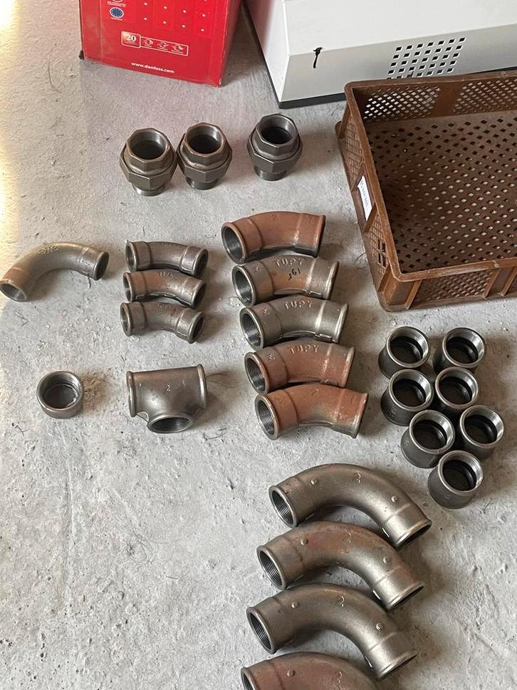 Stalen fittingen of koppelingen, Doe-het-zelf en Verbouw, Buizen en Afvoer, Nieuw, Overige typen, Overige materialen, Minder dan 2 meter