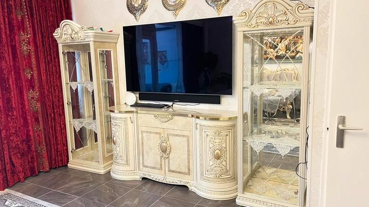 Italiaanse vitrine kast, Huis en Inrichting, Complete inboedels, Ophalen of Verzenden