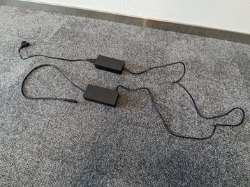 Microsoft Surface docking station Model 1661 (3 stuks) beschikbaar voor biedingen