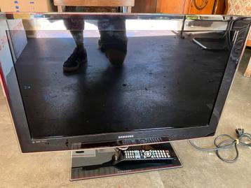 Mooie Samsung 32 inch full HD televisie beschikbaar voor biedingen