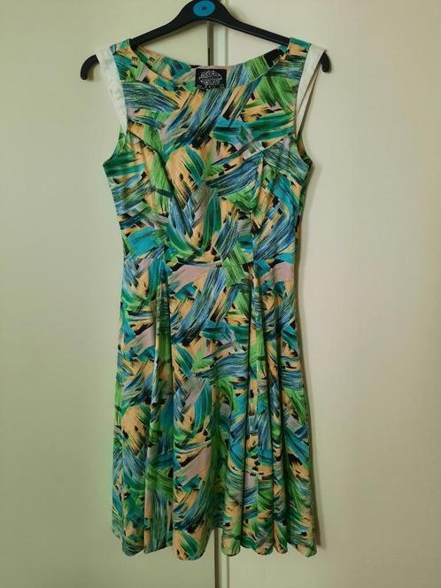 Hearts and Roses swing dress maat 38, Kleding | Dames, Jurken, Zo goed als nieuw, Maat 38/40 (M), Overige kleuren, Knielengte
