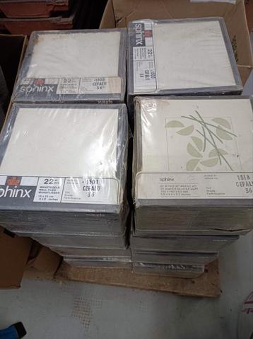 Partij Sfinx tegels beschikbaar voor biedingen