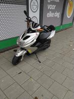 mooie yamaha  xerox heeft paar plekjes maar rijdt goed!!!, Fietsen en Brommers, Scooters | Yamaha, Ophalen, Zo goed als nieuw
