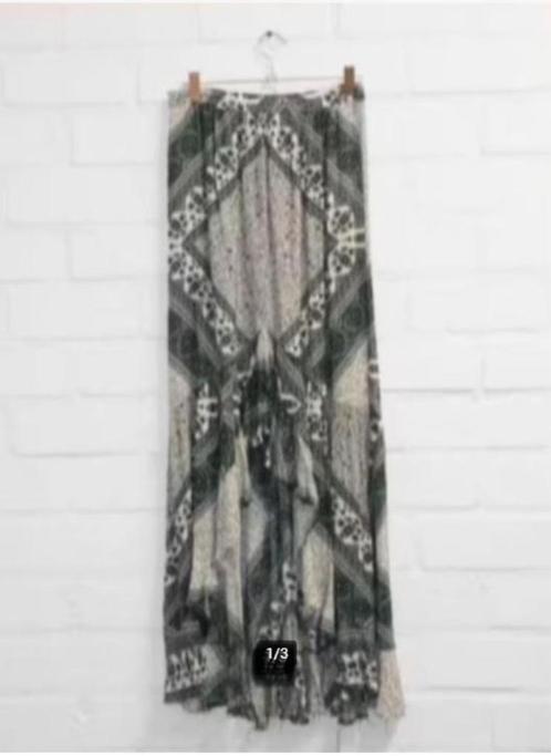 BA&SH - Prachtige rok maat 3/M - Nieuw €190 - BASH, Kleding | Dames, Rokken, Nieuw, Maat 38/40 (M), Groen, Onder de knie, Ophalen of Verzenden