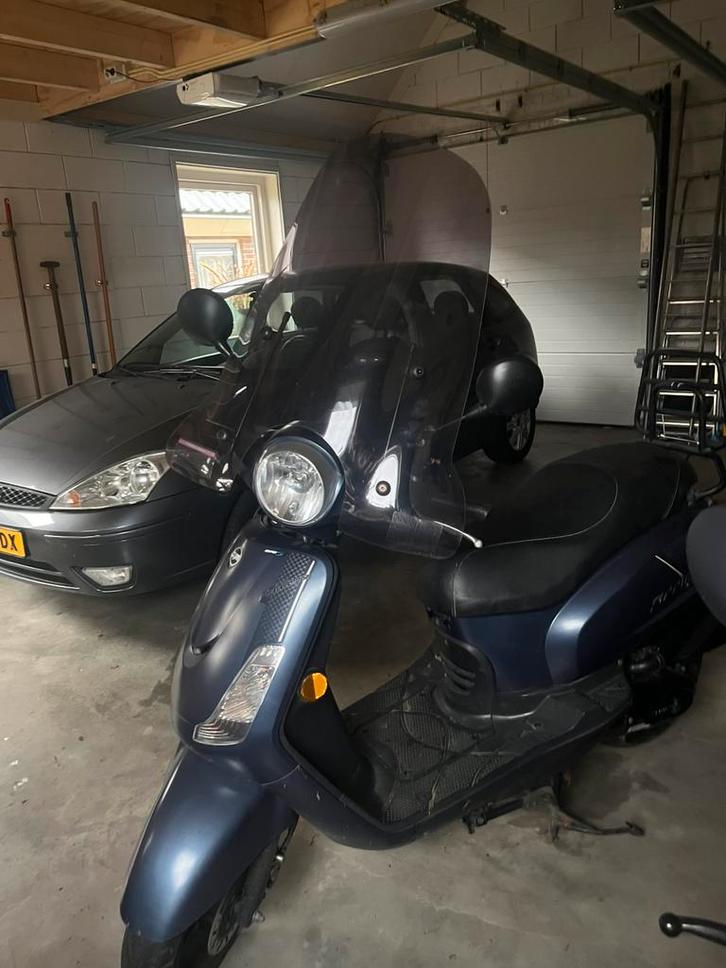 Sym fiddle 2, Fietsen en Brommers, Scooters | SYM, Zo goed als nieuw, Fiddle, Benzine, Ophalen