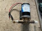 Jabsco waterpomp 12 v, Watersport en Boten, Bootonderdelen, Ophalen of Verzenden, Zo goed als nieuw, Zeilboot of Motorboot