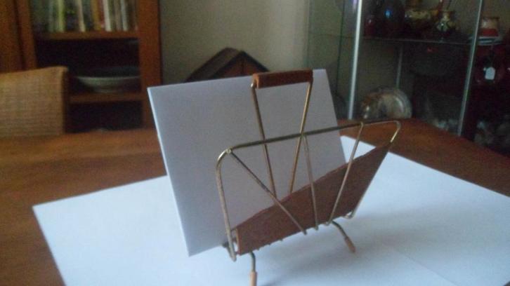 Vintage brievenstandaard brievenhouder Pilastro metaal hout, Antiek en Kunst, Antiek | Woonaccessoires, Ophalen of Verzenden