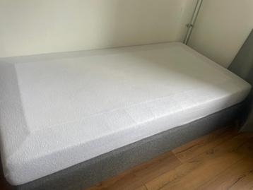eenpersoons boxspring bed + matras  ( 100  x 200 cm )