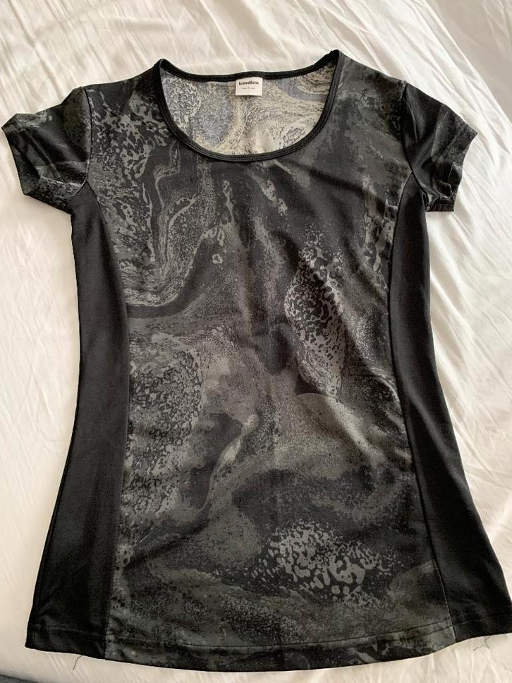 Shirt leontien maat s, Kleding | Dames, Sportkleding, Zo goed als nieuw, Fitness of Aerobics, Maat 36 (S), Zwart, Ophalen of Verzenden
