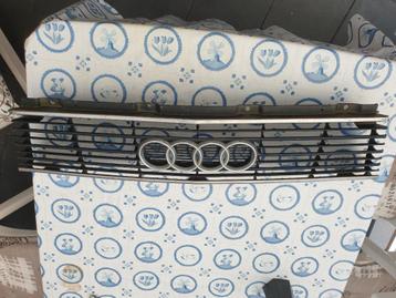 gril audi 100 C3 beschikbaar voor biedingen
