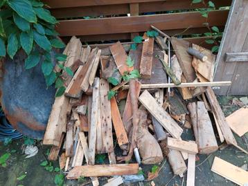 Kachelhout brandhout beschikbaar voor biedingen