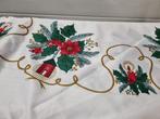 kerst tafelkleed met hulst en kaarsen rond [b158], Diversen, Kerst, Ophalen of Verzenden