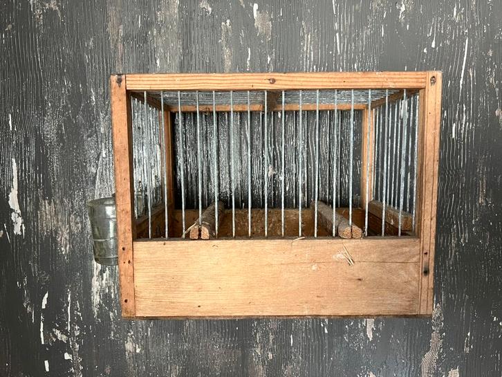 OUD VOGELKOOITJE MET 2  GLAZEN BAKJES, Antiek en Kunst, Curiosa en Brocante, Ophalen of Verzenden