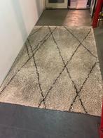 Mooi vloerkleed, dik, wit met zwarte lijnen, Ophalen, Gebruikt, 150 tot 200 cm, 200 cm of meer