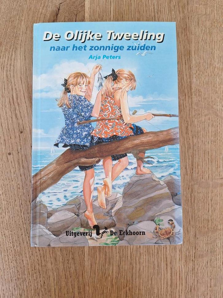 De olijke tweeling naar het zonnige zuiden - Arja Peters, Boeken, Kinderboeken | Jeugd | 10 tot 12 jaar, Zo goed als nieuw, Ophalen of Verzenden