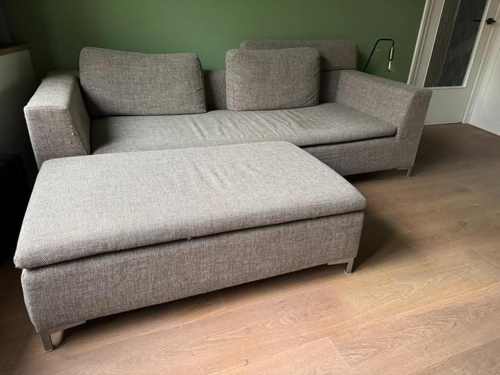 Gratis af te halen Mantel bank 2,5 zits + hocker, Huis en Inrichting, Banken | Bankstellen, Gebruikt, Rechte bank, Tweepersoons