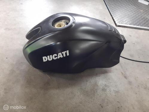 Benzinetank origineel kunststof tank Monster 58630441A, Motoren, Onderdelen | Ducati, Gebruikt, Ophalen of Verzenden