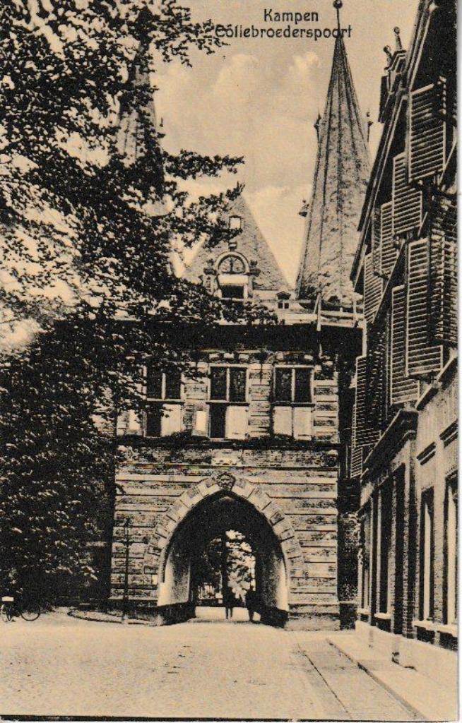 KAMPEN - COLIEBROERDERSPOORT, Verzamelen, Ansichtkaarten | Nederland, Ongelopen, Overijssel, Ophalen of Verzenden