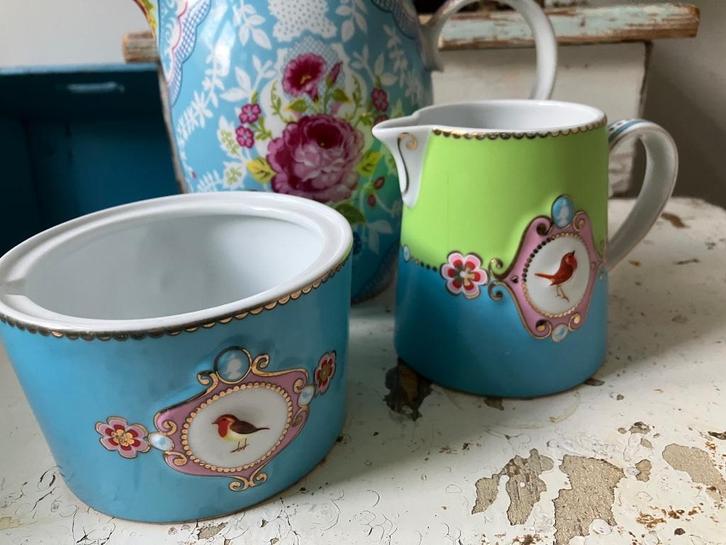 Servies Pip studio roomstel en kan, Huis en Inrichting, Keuken | Servies, Zo goed als nieuw, Overige typen, Overige stijlen, Porselein