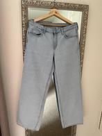 Weekday lichtblauwe wijde jeans maat W31/L32, Blauw, Weekday, Ophalen of Verzenden, Zo goed als nieuw