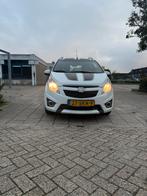 Chevrolet Spark 1.0 Bifuel 2011 Wit, Auto's, Euro 5, 15 km/l, 4 cilinders, Wit