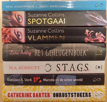 Stapel leuke Young Adult boeken; in 1 koop € 7.50 beschikbaar voor biedingen