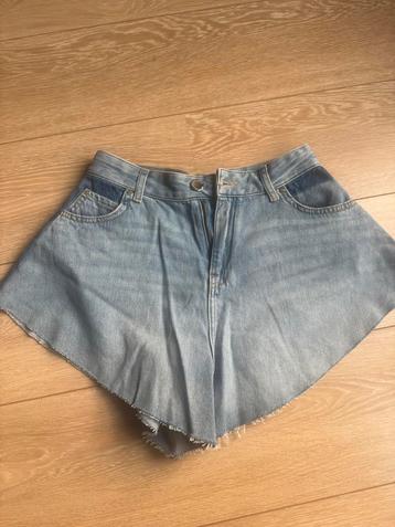 Pinko spijkerbroek shorts - bijna nieuw! beschikbaar voor biedingen