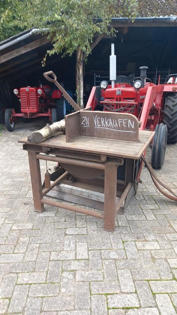 Brandhout zaagmachine met roltafel en poulie, Doe-het-zelf en Verbouw, Gereedschap | Freesmachines, Elektrisch, Overige soorten