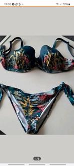 Triumph bikini, Kleding | Dames, Badmode en Zwemkleding, Ophalen of Verzenden, Nieuw, Blauw, Bikini
