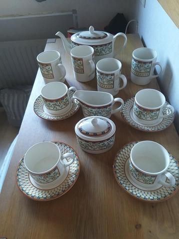 Lemon tree johnson brothers .thee /koffie servies . beschikbaar voor biedingen