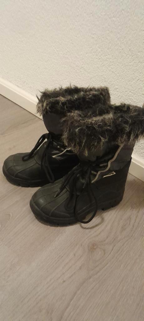 Te koop chuva winterlaarzen maat 29, Kinderen en Baby's, Kinderkleding | Schoenen en Sokken, Gebruikt, Laarzen, Jongen of Meisje