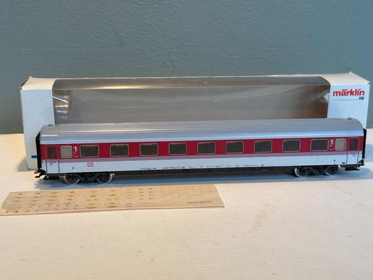 NIEUW Märklin 4248 sneltrein rijtuig Eurofirma van de DB, Hobby en Vrije tijd, Modeltreinen | H0, Nieuw, Wagon, Wisselstroom, Märklin