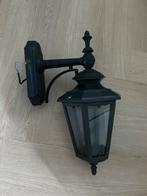 Mooie gietijzeren buitenlamp, Tuin en Terras, Buitenverlichting, Gebruikt, Wandlamp, Ophalen of Verzenden, Netvoeding