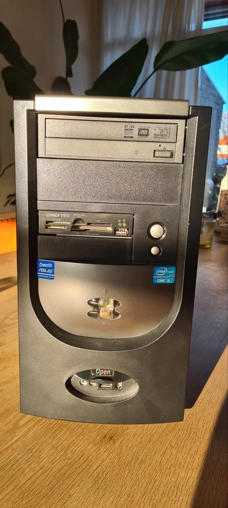 Diverse DELL PC's wegens kantoor beëindiging, Computers en Software, Desktop Pc's, Gebruikt, 2 tot 3 Ghz, HDD, SSD, 8 GB, Met videokaart