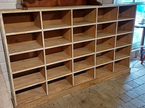 Oude vakkenkast, schoolkast, kast, stoere kast, opbergkast, Antiek en Kunst, Curiosa en Brocante, Ophalen