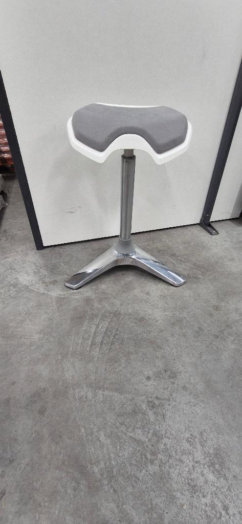 ONGO Stand in hoogte verstelbare stahulp. Z.g.a.n., Huis en Inrichting, Bureaustoelen, Zo goed als nieuw, Bureaukruk, Grijs, Ergonomisch