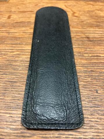 Zwarte lederen etui voor kam kammetje of potlood pen ️ beschikbaar voor biedingen