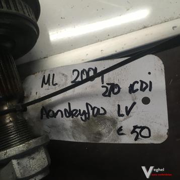 Mercedes ML 270CDI 2004 Aandrijfas Linksvoor of Rechtsvoor beschikbaar voor biedingen