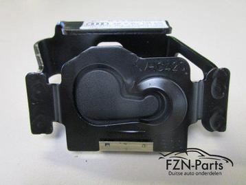 Audi A4 8W9 Avant Bevestigingsoog Hemel Rechts 8W9861736A beschikbaar voor biedingen