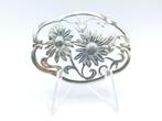 Zilveren broche met bloemen, gratis verzending.