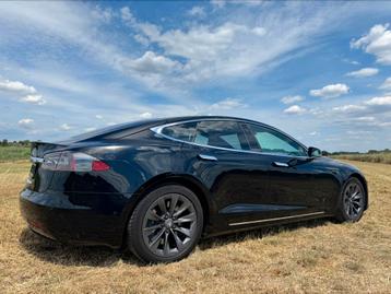 Tesla Model S dual motor Zwart/zwart leer alle opties beschikbaar voor biedingen