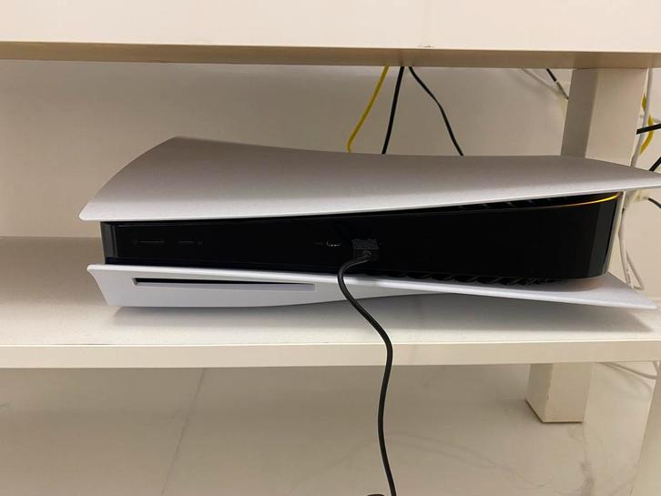 PlayStation 5 Disk Edition 500 GB dualsensecontroler &games, Spelcomputers en Games, Spelcomputers | Sony PlayStation 5, Zo goed als nieuw