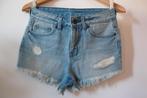 GU ripped deinim shorts (UNIQLO), Kort, Blauw, Ophalen of Verzenden, Zo goed als nieuw