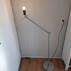 Vloerlamp Ikea mat grijs verstelbaar, Huis en Inrichting, Lampen | Vloerlampen, Ophalen, Zo goed als nieuw