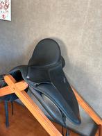 Wintec zadel 500 17 inch, Dieren en Toebehoren, Ophalen, Gebruikt, Dressuur