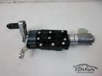 Audi A4 8W Elektrische Achterklep Motor Links 8W9827851, Auto-onderdelen, Elektronica en Kabels, Ophalen of Verzenden, Gebruikt